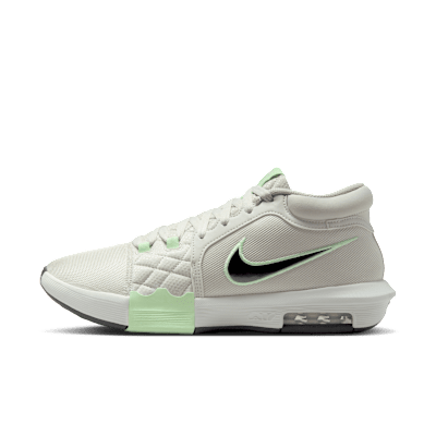 LeBron Witness VIII Basketball Shoes. Nike.com